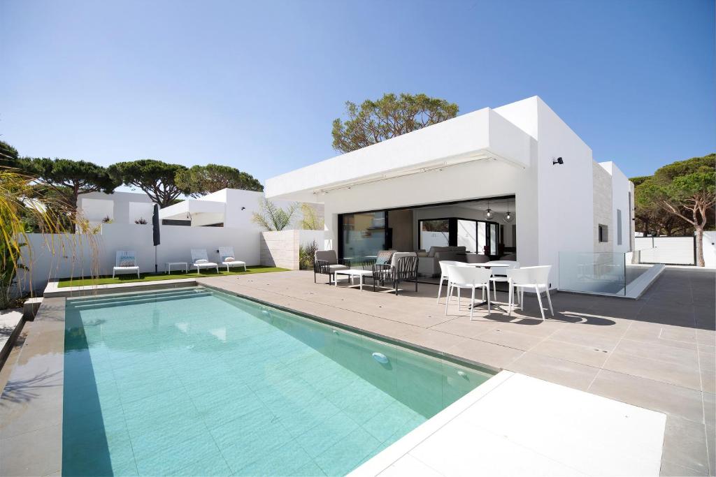 The swimming pool at or close to Andrea Sea Villa