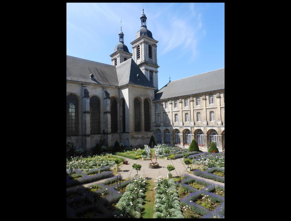 Zahrada ubytování Hôtel de l'Abbaye des Prémontrés