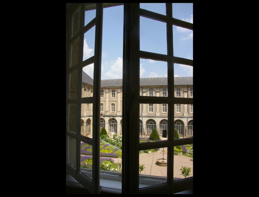 Fotografie z fotogalerie ubytování Hôtel de l'Abbaye des Prémontrés v destinaci Pont-a-Mousson