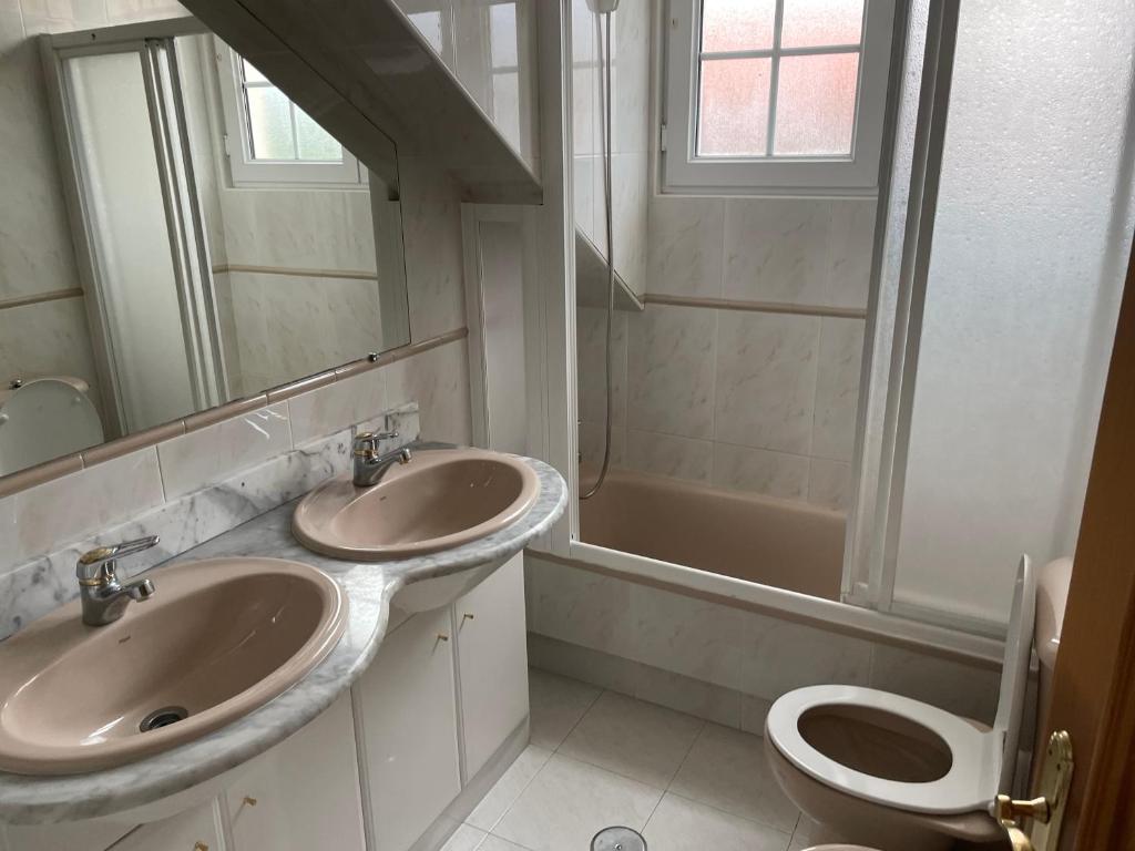 Łazienka w obiekcie Ermita San Vicente de la Barquera Duplex