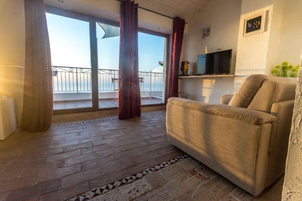 A seating area at BlueMind
