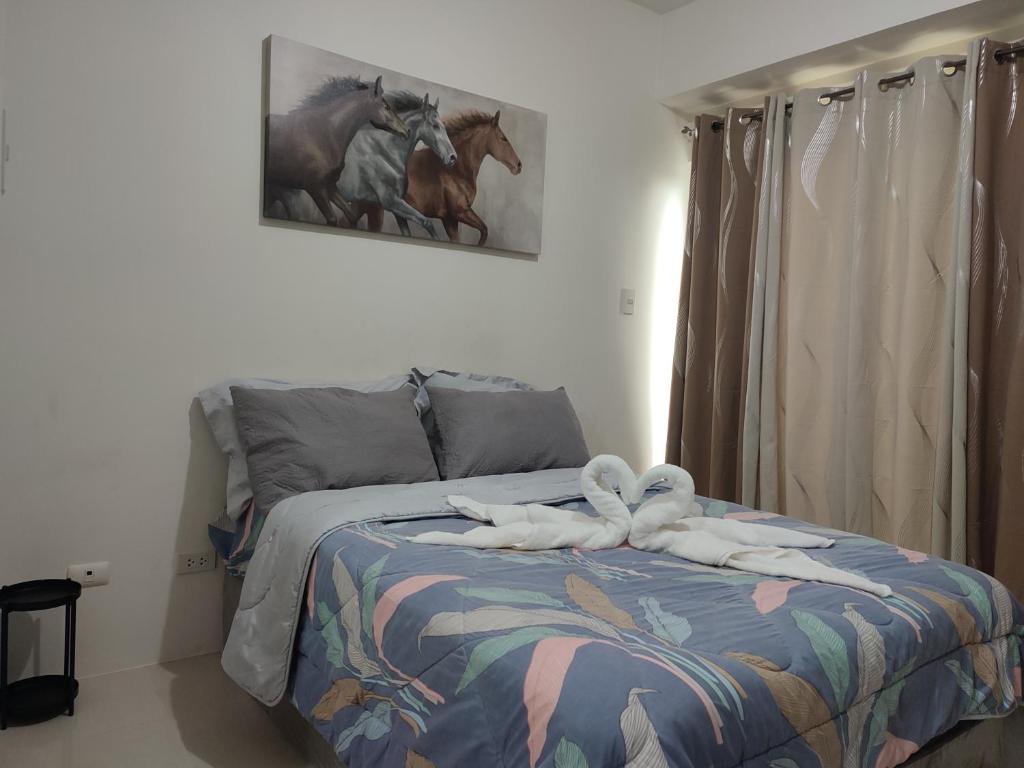 Lovely Spacious Studio Condo Unit at Abreeza Mall