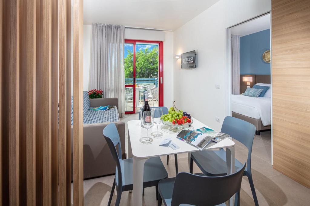 Princess Aparthotel - Junior Suite With Terrace