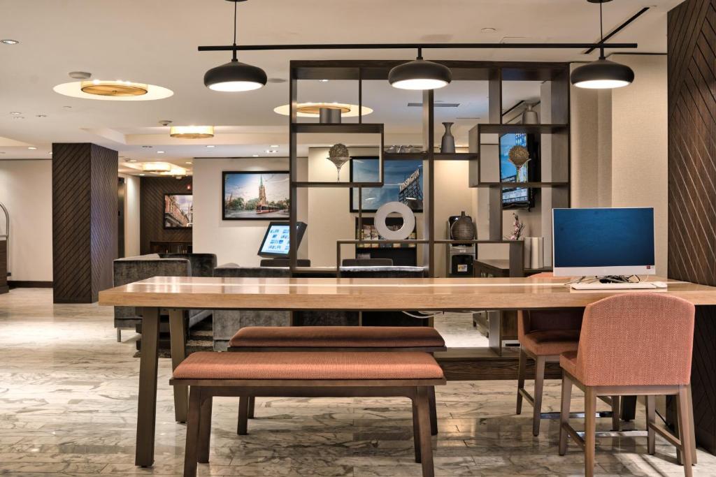 Holiday Inn Toronto Downtown Centre by IHG - Resim 30