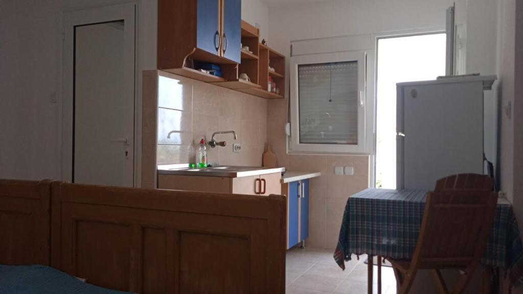 Kuchyň nebo kuchyňský kout v ubytování Sea view house Zagradje