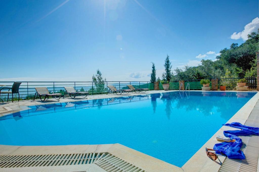 The swimming pool at or close to Villa Kerasia House by Villa Plus