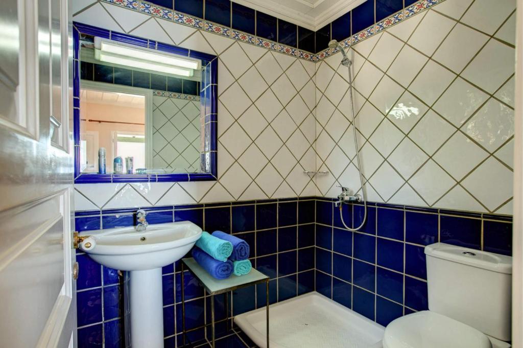 A bathroom at Villa Kerasia House by Villa Plus