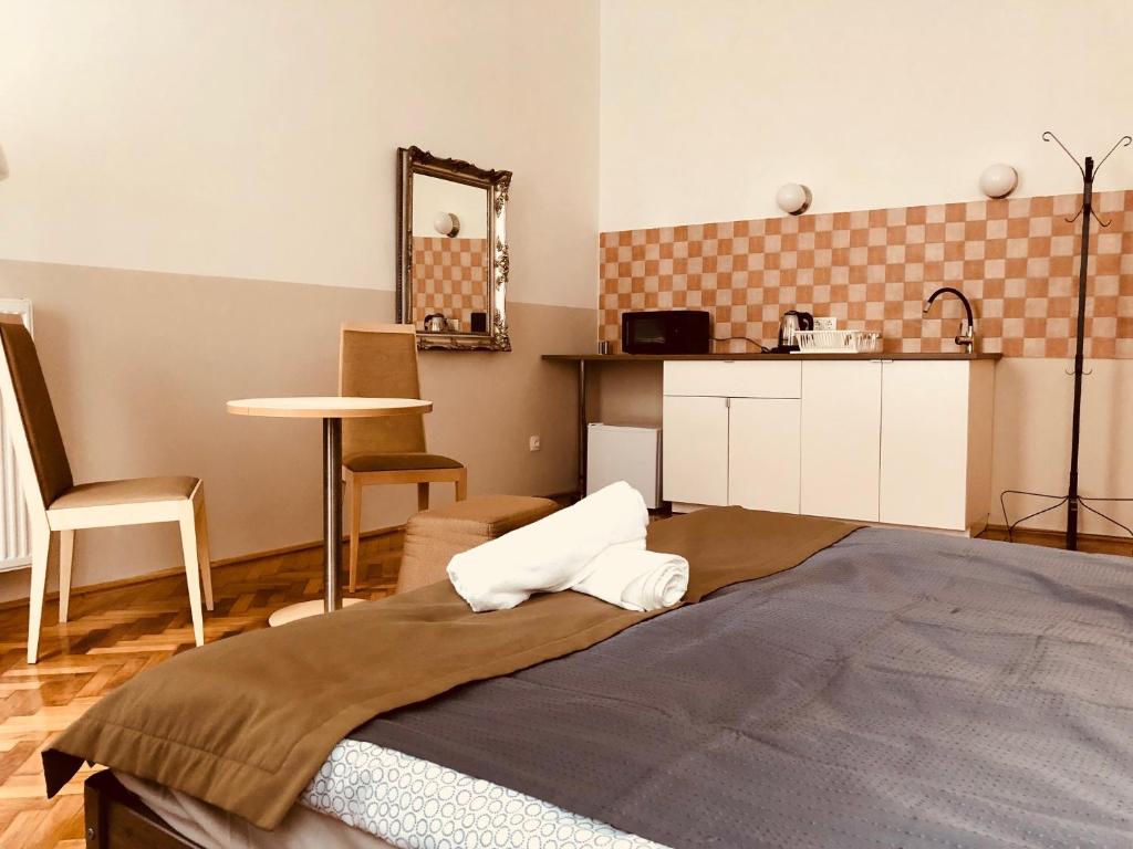 Kuchyňa alebo kuchynka v ubytovaní Downtown Apartment