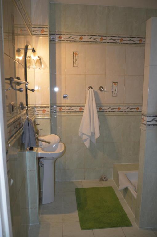 Łazienka w obiekcie Vacation Apartments Sopot