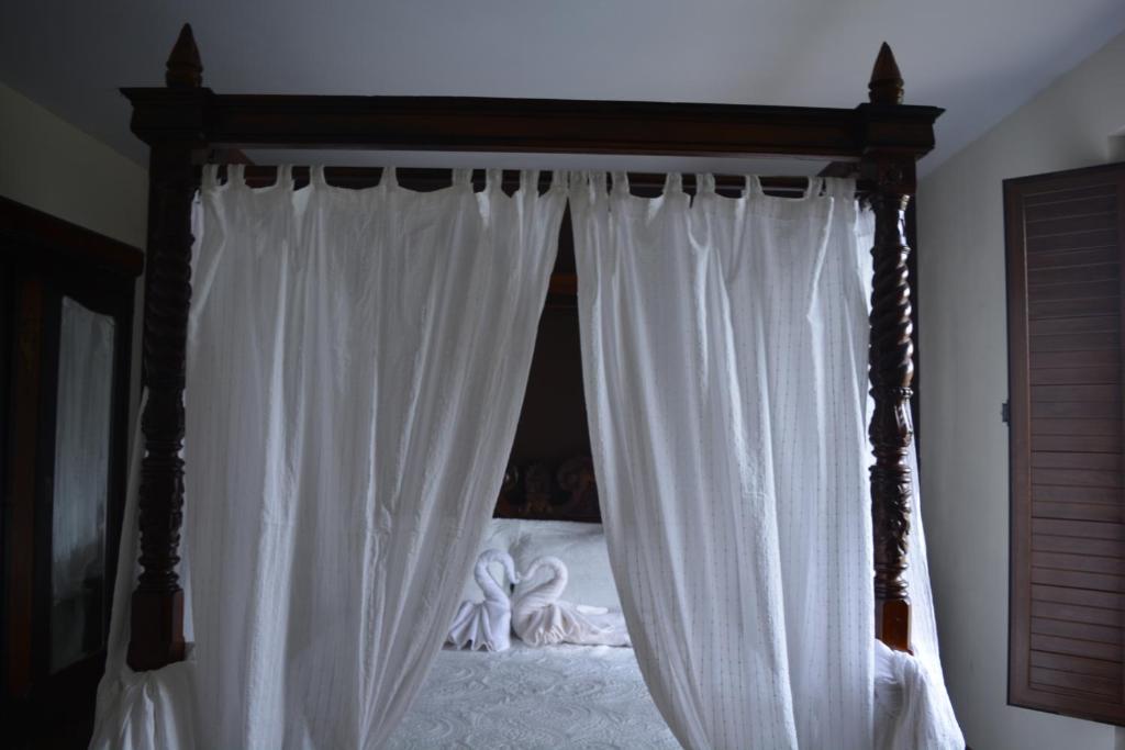 A bed or beds in a room at el calero