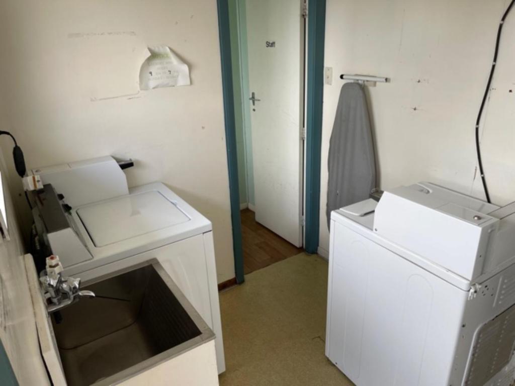 Koupelna v ubytování Raymar Motor Inn
