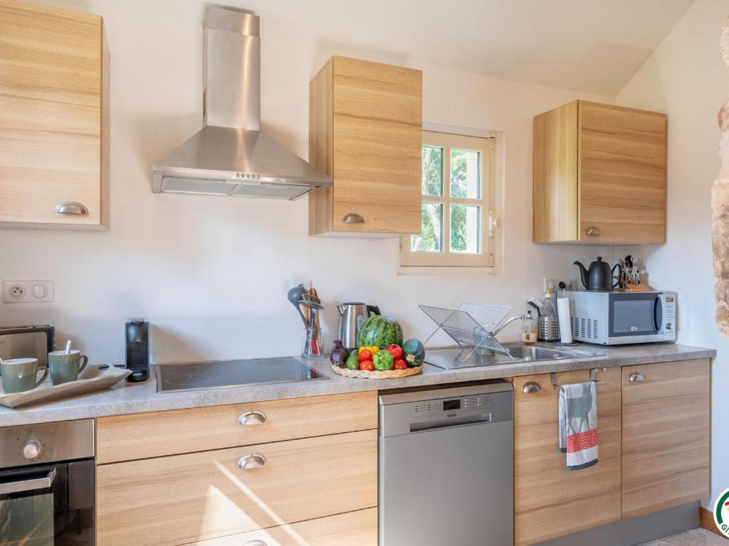 Maison de charme rénovée avec jardin clos, proche château historique et Parc Naturel Oise - FR-1-526-30 - Casa De Vacaciones