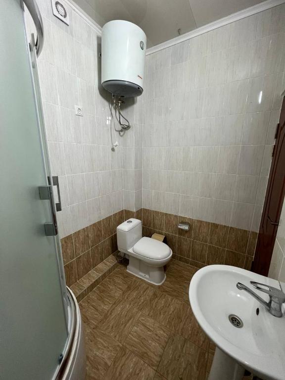 Koupelna v ubytování Гостевой дом Акварель 阿克瓦雷爾旅館 Guest house Akvarel 게스트하우스 아크바렐