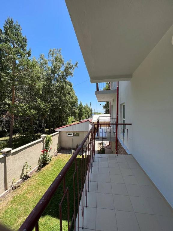 Balkón nebo terasa v ubytování Гостевой дом Акварель 阿克瓦雷爾旅館 Guest house Akvarel 게스트하우스 아크바렐
