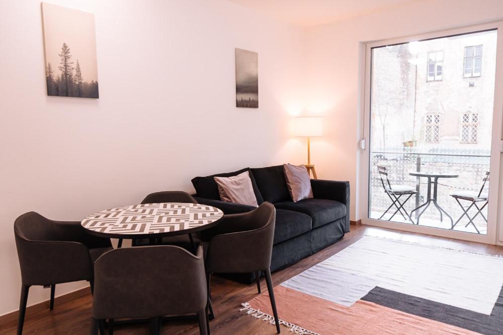 Seating area sa B 204, apartments in the heart of Budapest