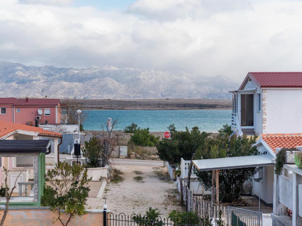 Fotografia z galérie ubytovania Enticing Apartment in Vir near Seabeach vo Viry