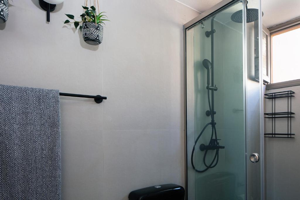 Koupelna v ubytování Gateway Suites