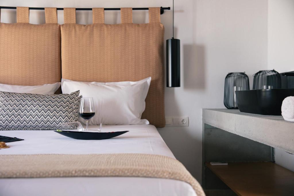 Postel nebo postele na pokoji v ubytování Gateway Suites