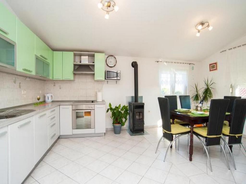 Kuchyňa alebo kuchynka v ubytovaní Apartment Spalato