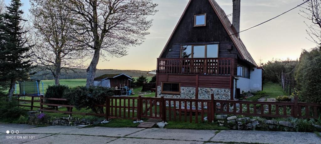 penzion Horni Blatna - Housity