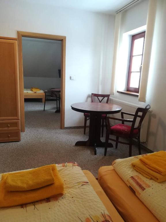 Postel nebo postele na pokoji v ubytování apartmány Zak