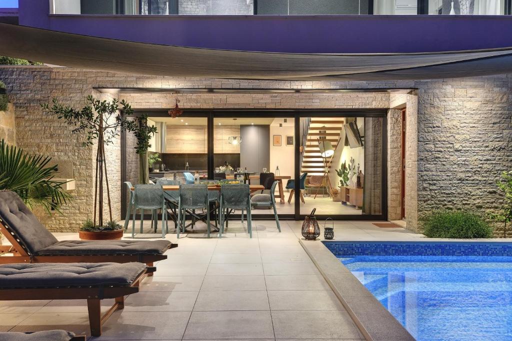 Hồ bơi trong/gần Villa Monte Grosso 2