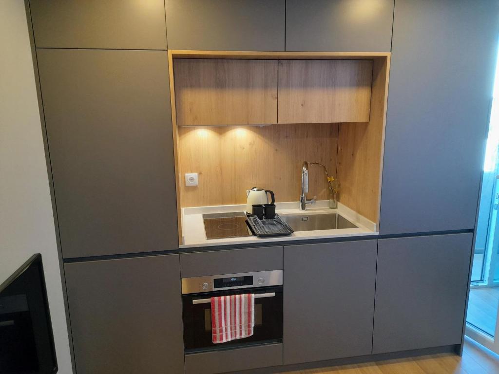 White Design Apartment - 8