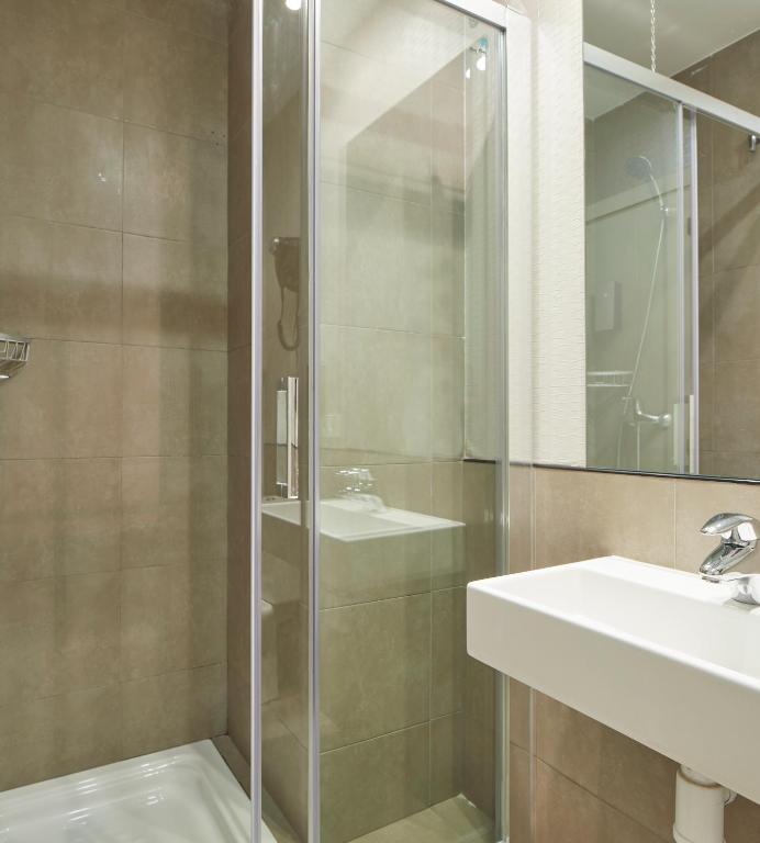 Kúpeľňa v ubytovaní Hotel Berri Versalles