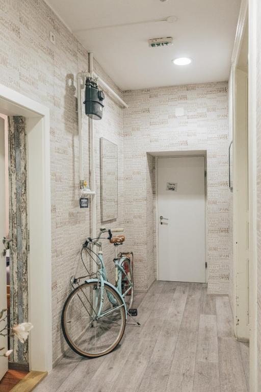 Jízda na kole v ubytování Palmers Lodge Hostel nebo okolí