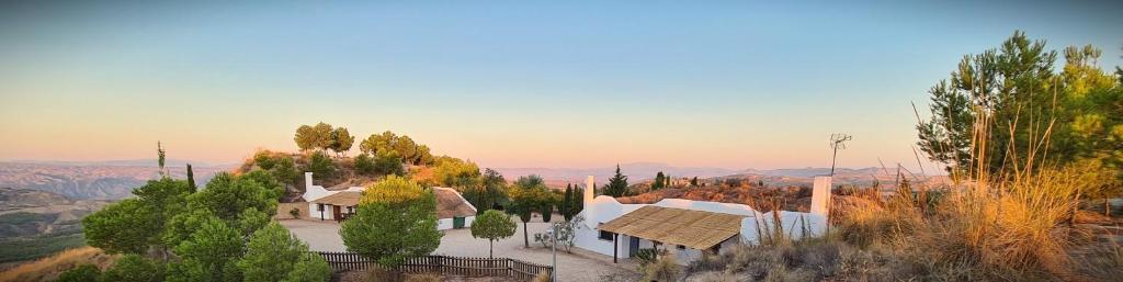 APARTAMENTOS RURALES MIRADOR DEL NEGRATíN, Cuevas del Campo ...