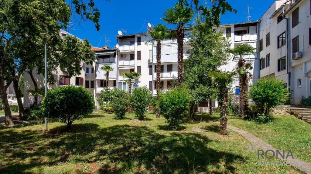 Ogród w obiekcie Rona apartment Zdenka