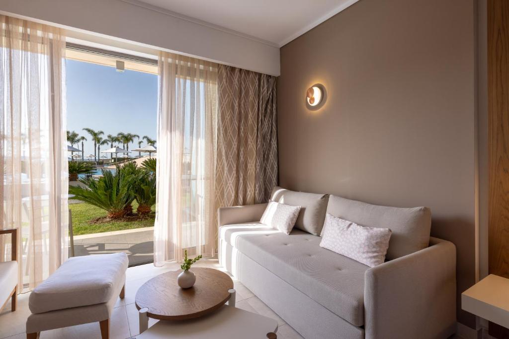 Miraggio Thermal Spa Resort - Deluxe Pool Front Room