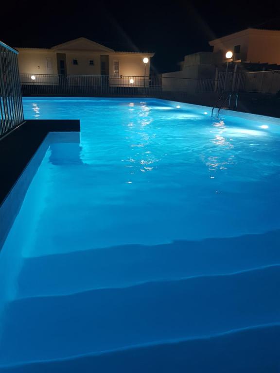 Bazén v ubytovaní "Flora B&B "- Rooms in Privat Home alebo v jeho blízkosti
