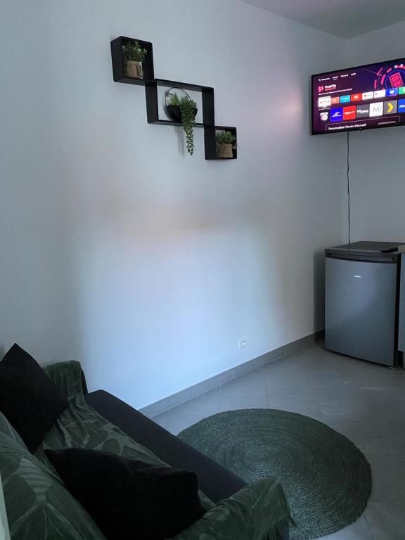 Zdjęcie z galerii obiektu Charmant appartement à thème proche Paris w mieście Montreuil