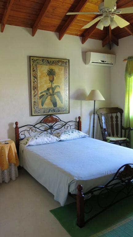 Postel nebo postele na pokoji v ubytování Gemini House Bed & Breakfast