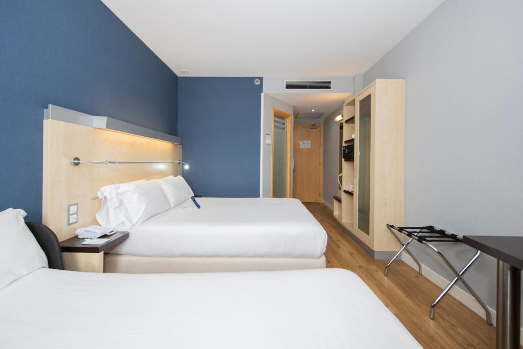 Holiday Inn Express Barcelona City 22@, an IHG Hotel ...