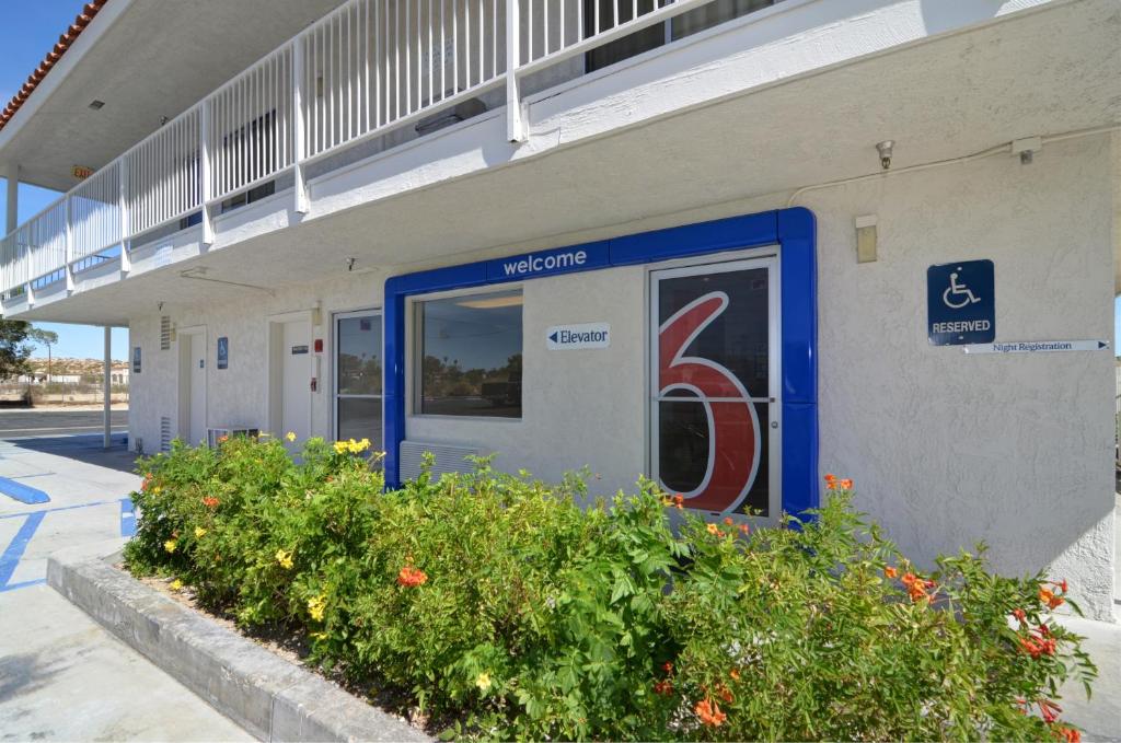 Fotografie z fotogalerie ubytování Motel 6-Twentynine Palms, CA v destinaci Twentynine Palms
