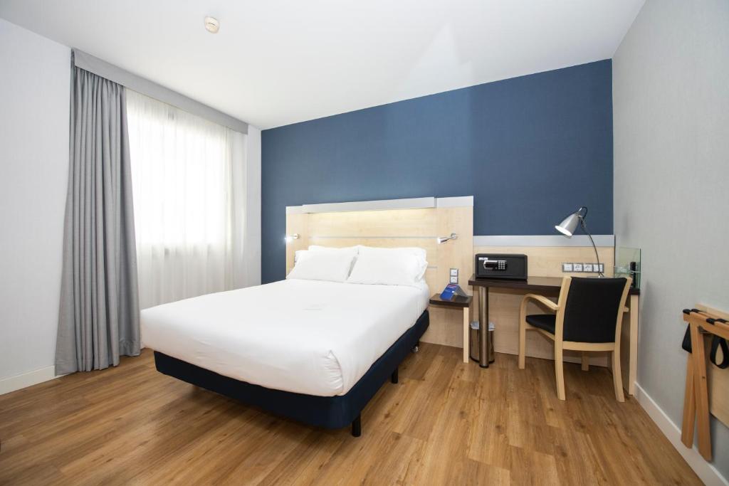 Holiday Inn Express Barcelona City 22@, an IHG Hotel ...