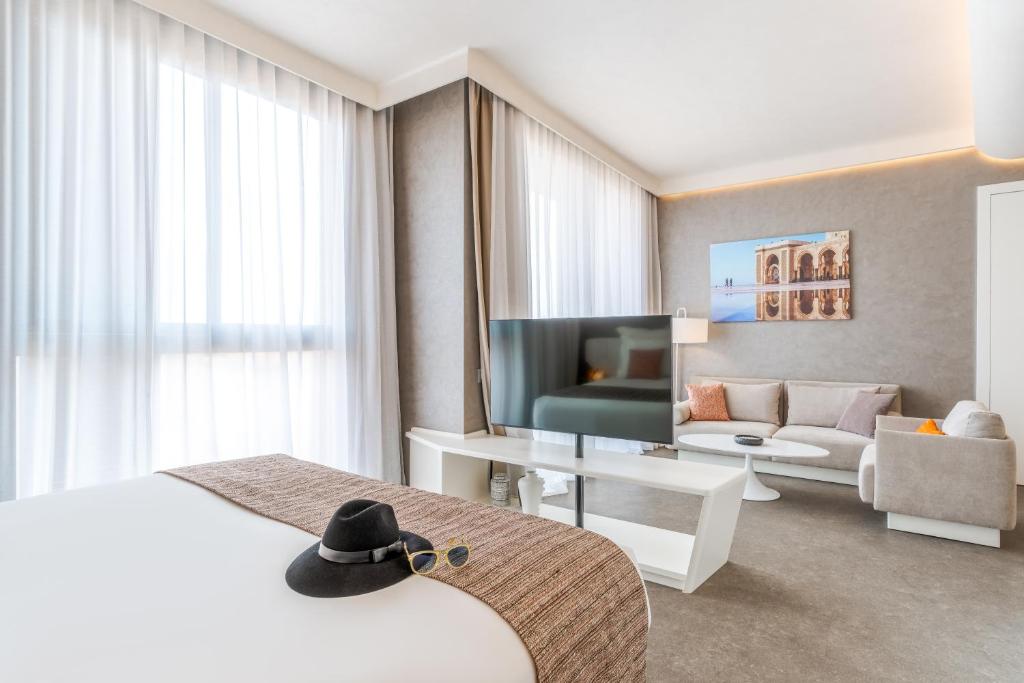 TV a/nebo společenská místnost v ubytování Pestana CR7 Marrakech