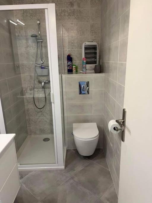 Kúpeľňa v ubytovaní Superbe appartement avec vue sur le port et plage