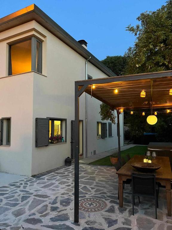 Budova, v ktorej sa vila nachádza