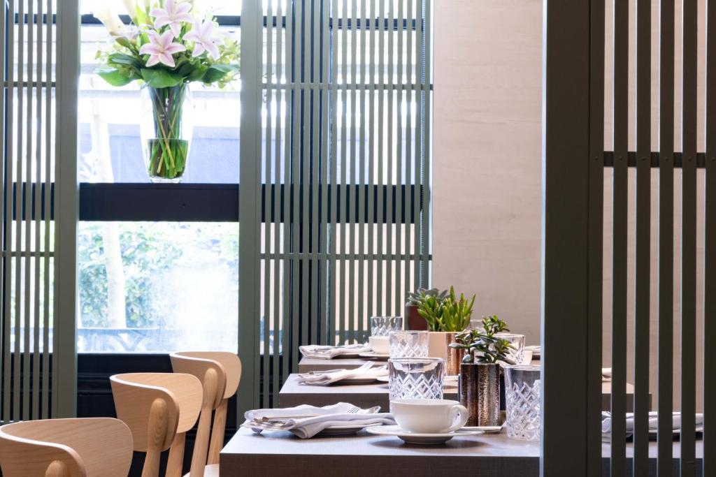 La Suite West - Hyde Park - Resim 37