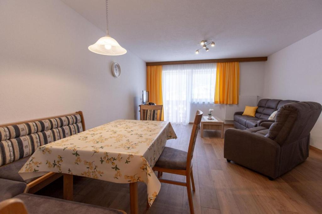 Posezení v ubytování Gästehaus Alpenstern
