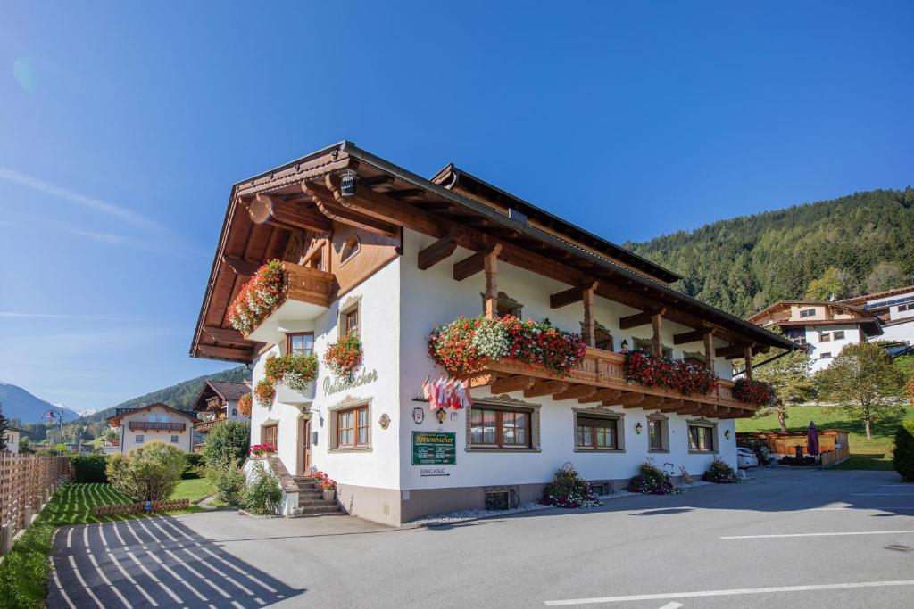 Fotografie z fotogalerie ubytování Gästehaus Rettenbacher v destinaci Fulpmes