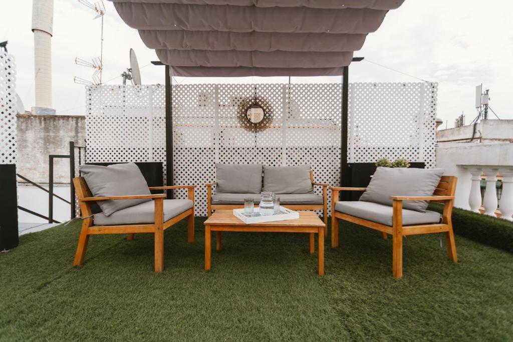 Fotografie z fotogalerie ubytování Complete studio with terrace - 1Bth- La Giralda v destinaci Seville