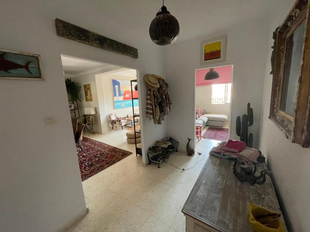 Postel nebo postele na pokoji v ubytování Tarifa Beachfront Large Apartment