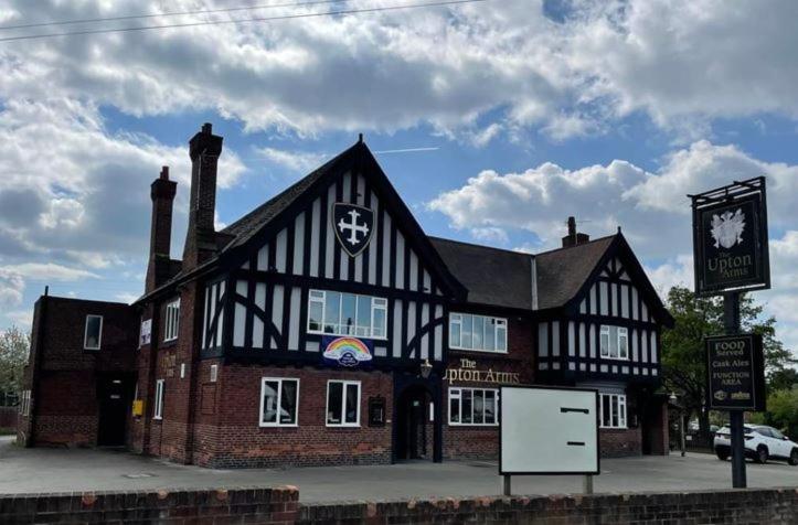 Gallery image of Upton Arms Hotel in Pontefract