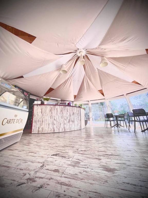 Restaurace v ubytování Zamek Na Piasku - Tuż przy Plaży