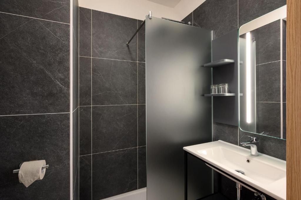 Koupelna v ubytování B&B Hotel Maribor