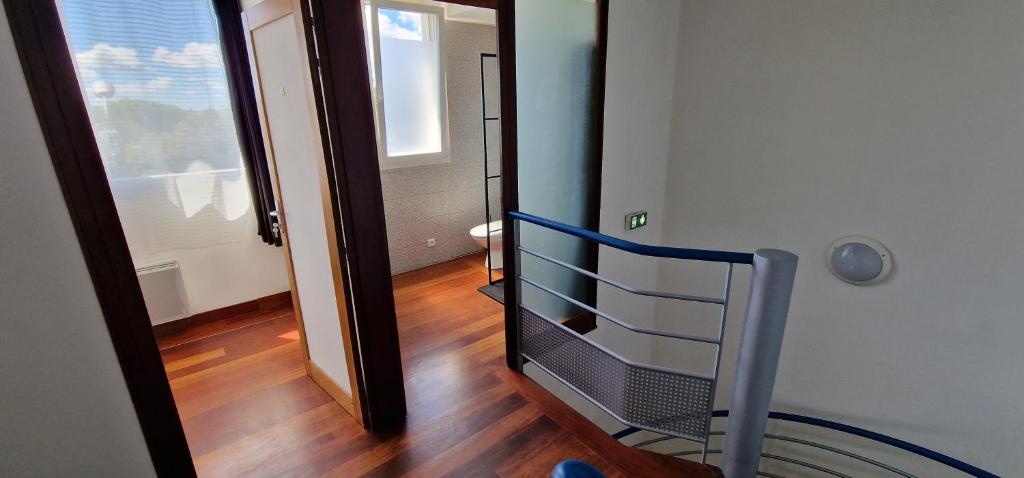 Zdjęcie z galerii obiektu Aerouant - Maison spacieuse pour 8 personnes sur 3 étages Idéal famille amis entreprises w mieście Brest